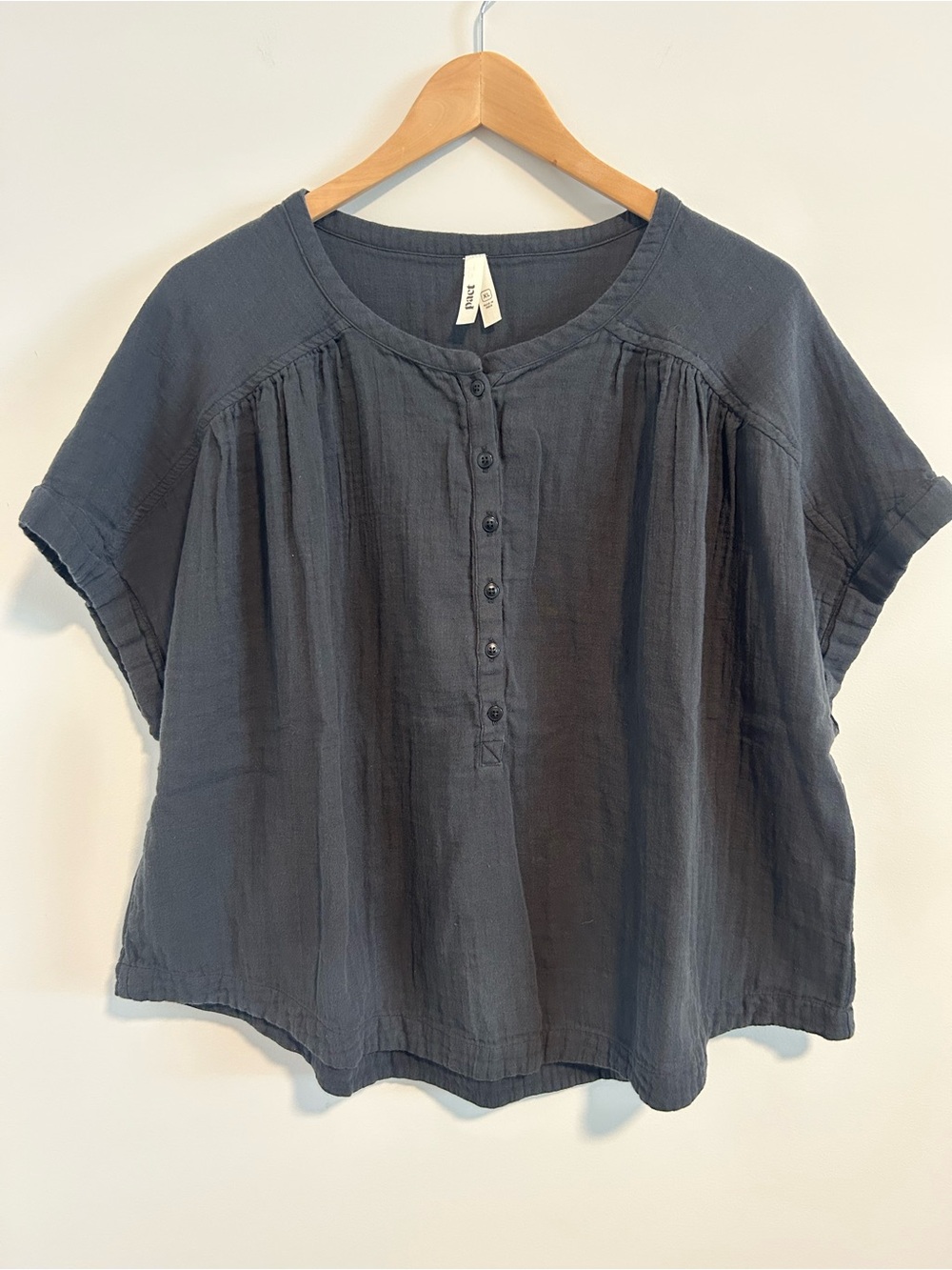 Pact Organic Cotton Gauze Button Blouse Top Charcoal XL